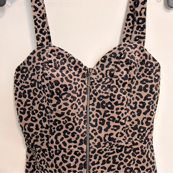 NWT Wild Fable Leopard Corduroy Zip front Mini Dress, XS - Picture 4 of 8